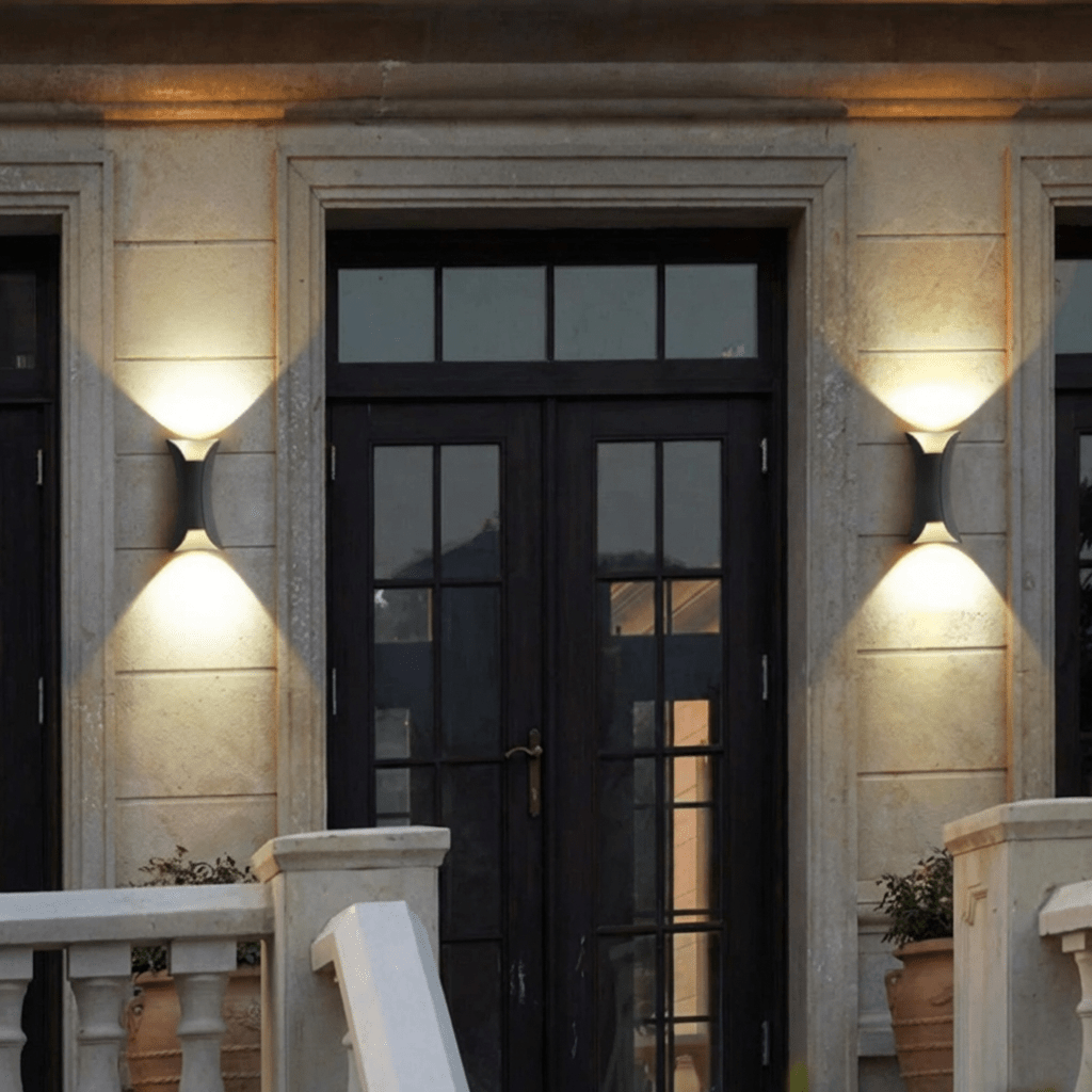 Black Outdoor Wall Light | Modern Curved Exterior Sconce | IP65 Aluminium Outdoor Lighting for modern home decor in Gold/Black color